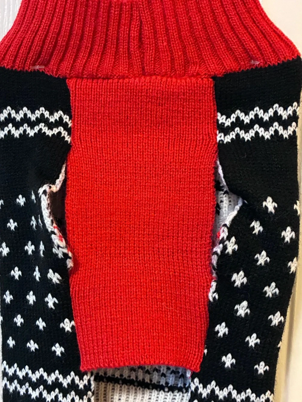 NWT Pet Sweater - Black/Red Knit Pet Festive Sweater 